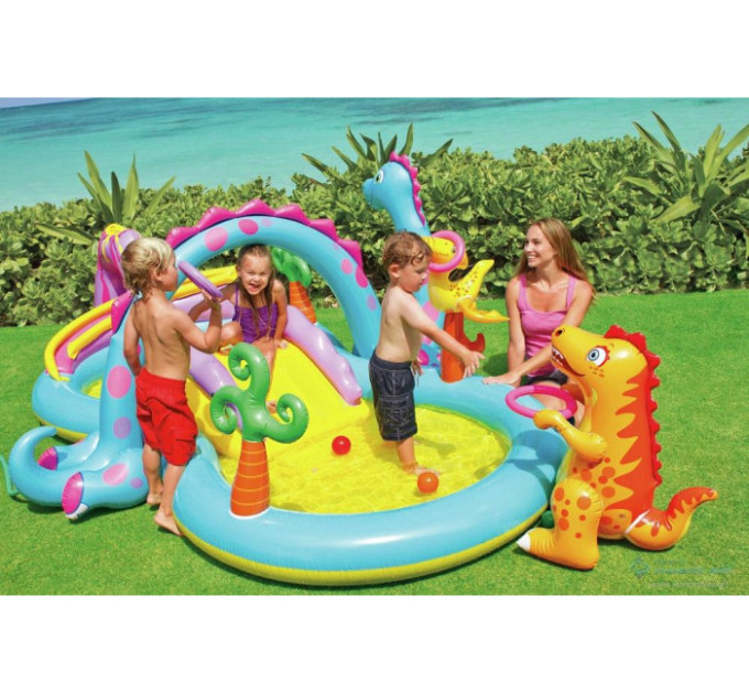 57135 Игровой центр 302х229х112см "Динолэнд" с разбрыз., горкой и игрушками, 290л, до 81кг, от 2 лет